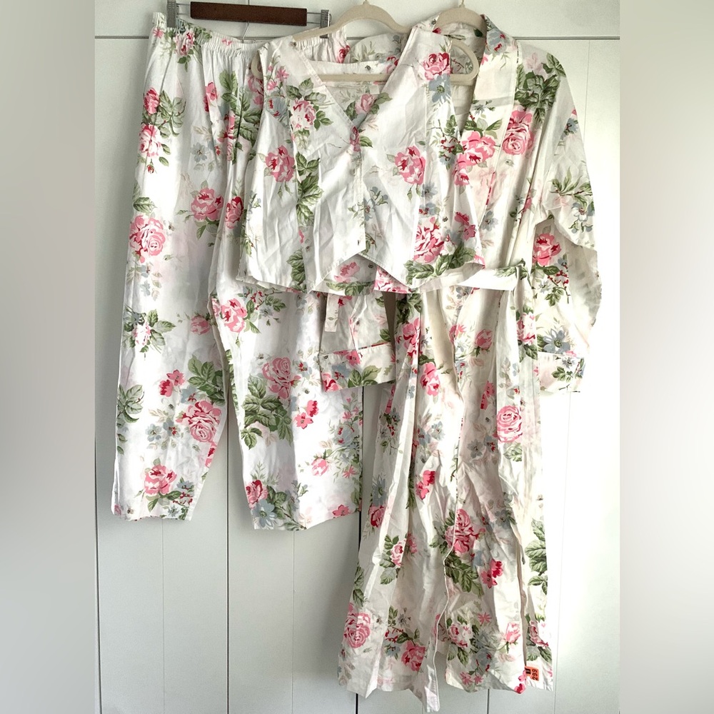 Vintage Victoria’s Secret 3 Piece Pajama Set Robe Floral Y2K 90s Size XL